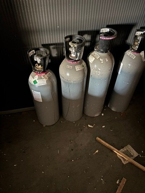 Koolzuur cylinders, Ophalen, Gebruikt