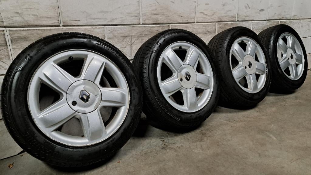 Lichtmetalen velgen Clio Megane Modus Micra Logan 185/55/15, Auto-onderdelen, Banden en Velgen, Gebruikt, 15 inch, Banden en Velgen