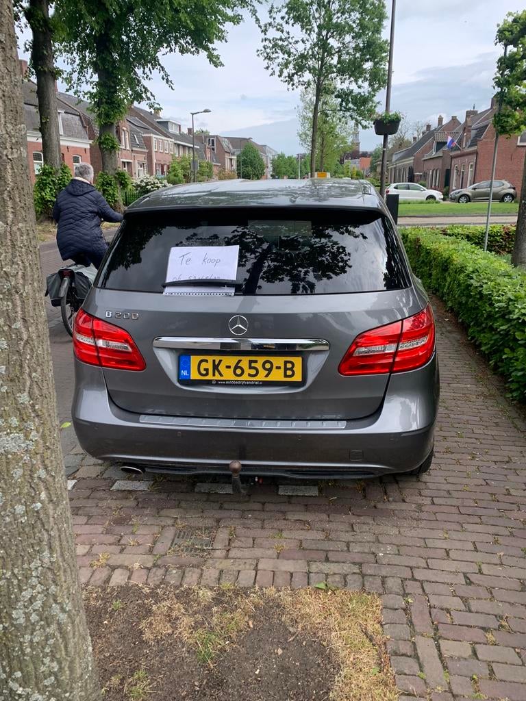 Mercedes-Benz B-Klasse 1.6 B200 5DRS Blue Eff. 2012 Grijs, Auto's, Mercedes-Benz, Voorwielaandrijving, 1295 kg, 1595 cc, 75 €/maand