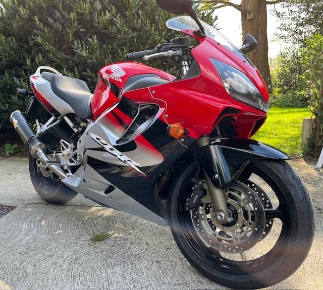 Honda CBR600F bj 2004 (PC35-F4i), Sportuitlaat, 4 cilinders, Motorrijbewijs A, Gebruikt