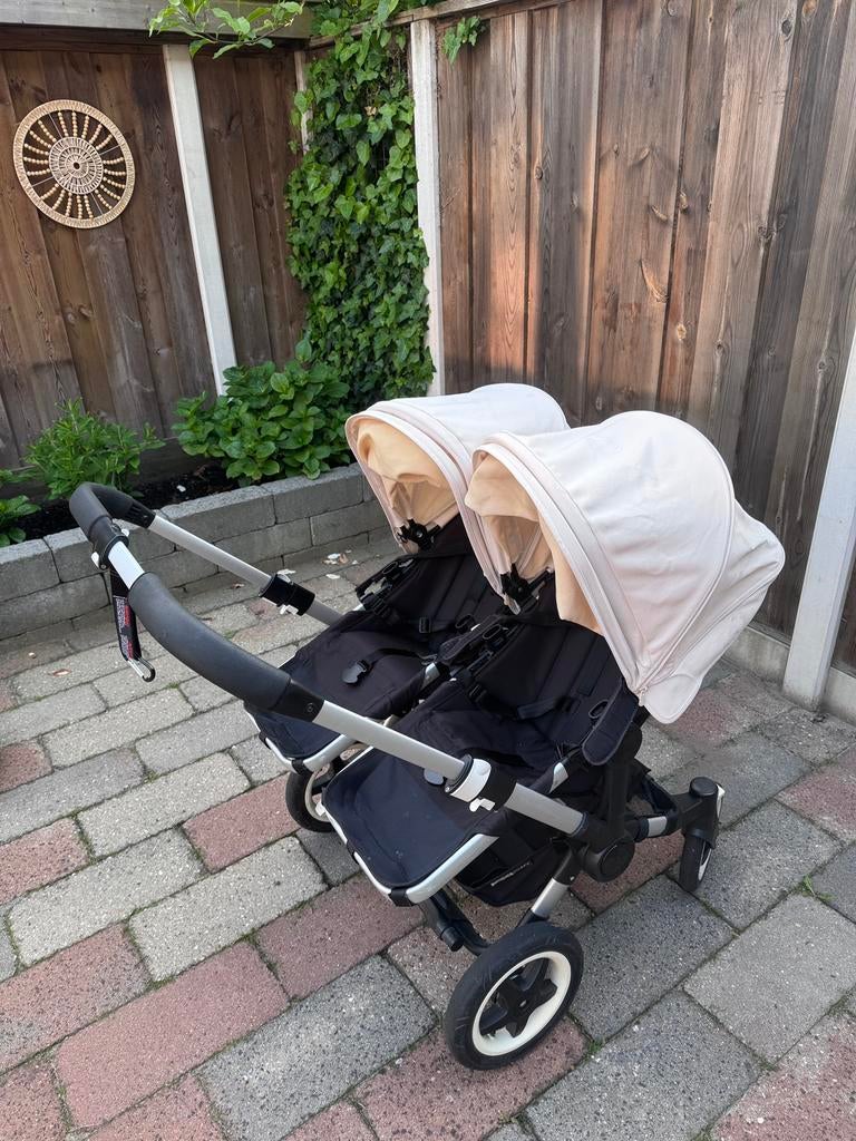 Bugaboo donkey 3 duo, Kinderen en Baby's, Buggy's, Gebruikt, Duomodel, Verstelbare rugleuning, Voetenzak, Zonnekap, Ophalen
