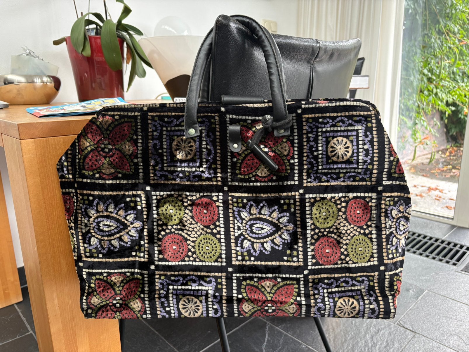 Ruime (stads) tas shopper van East, Ophalen of Verzenden, Zo goed als nieuw, Zwart, Shopper