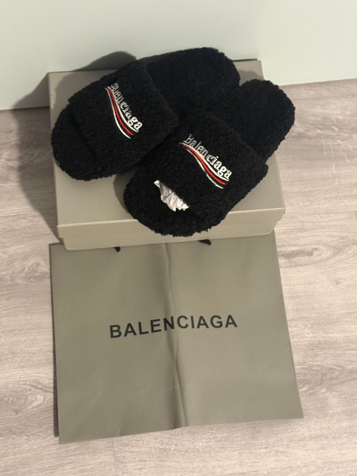 Balenciaga slippers, Slippers, Zwart, Ophalen of Verzenden, Zo goed als nieuw
