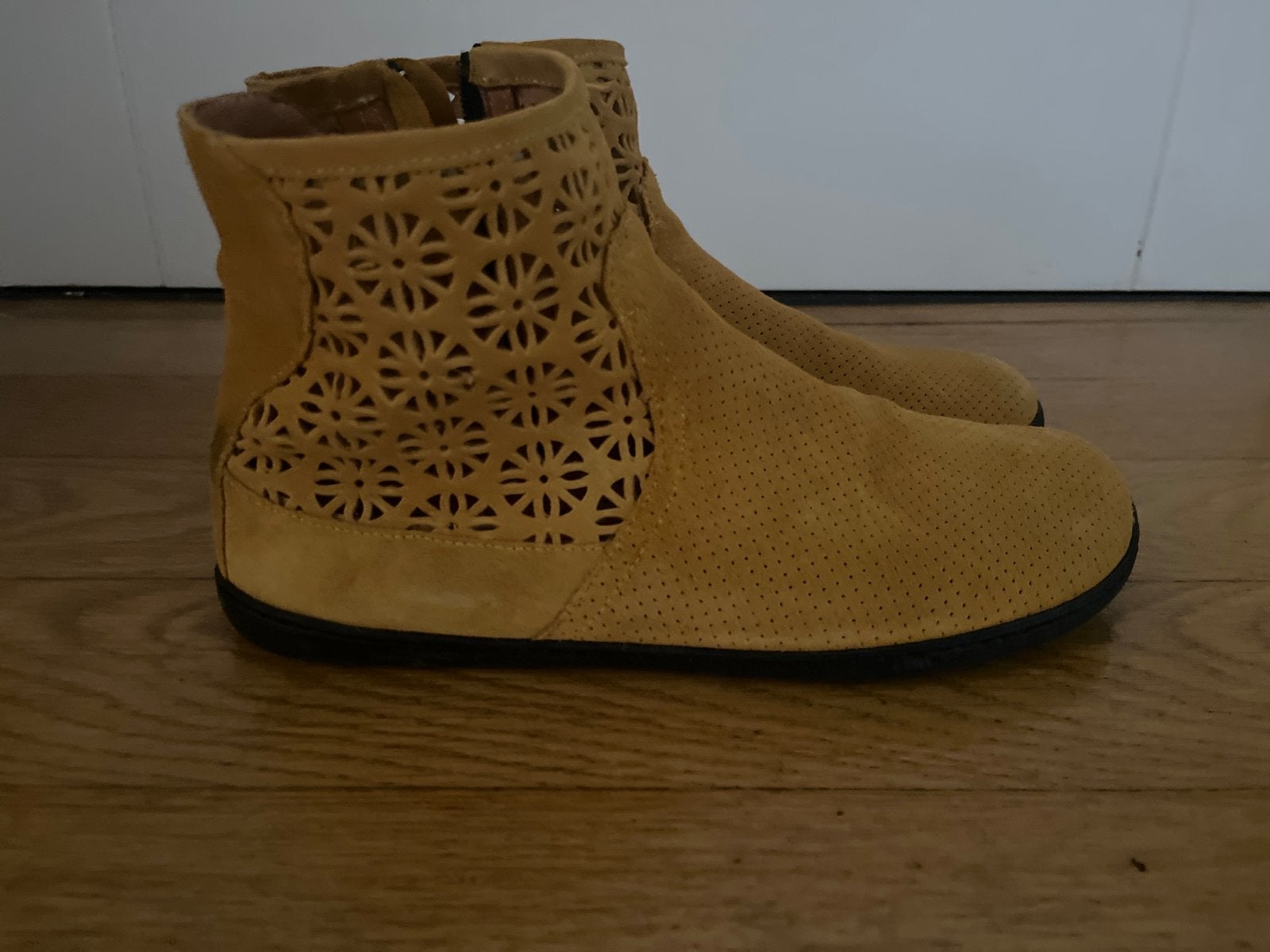 ZAQQ Barefoot schoenen, maat 41, zo goed als nieuw, Ophalen, Zo goed als nieuw, Beige, Lage of Enkellaarzen