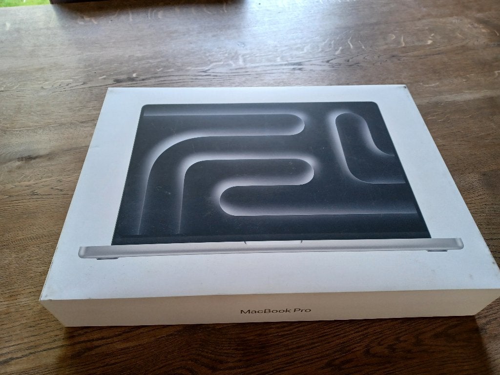 MacBook Pro M5 16" 24GB RAM 1T opslag, MacBook Pro, 1 TB of meer, Qwerty, Nieuw