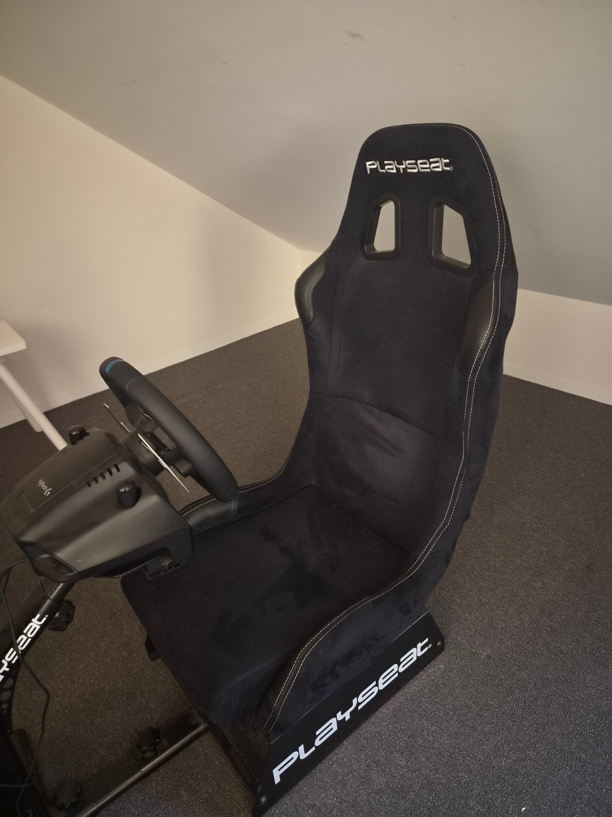 Playseat met Alcantara stof en Logitech G29 racestuur, Ophalen, Gebruikt, 1 speler, Racen en Vliegen