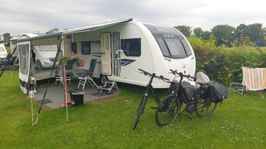SPRITE  MONDIAL  490 SE, Standaardzit, 2 aparte bedden, 6 tot 7 meter, Sprite