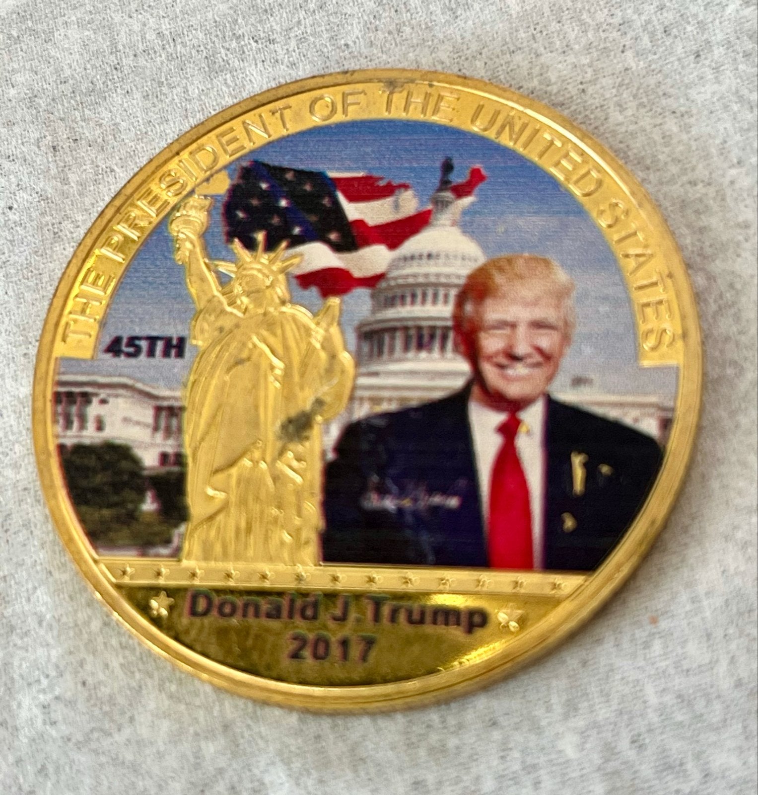 Donald Trump Herdenkingsmunt 2017 - 45e President VS, Verzenden, Overige materialen, Buitenland