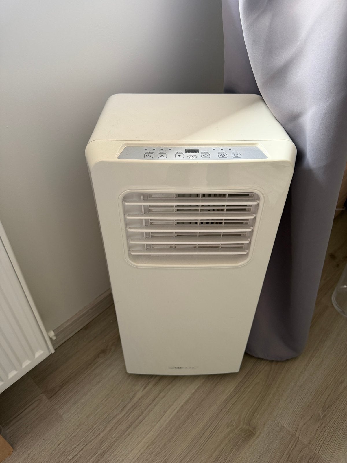 Mobiele airco met plaat voor in raam, Witgoed en Apparatuur, Airco's, Ophalen, Zo goed als nieuw