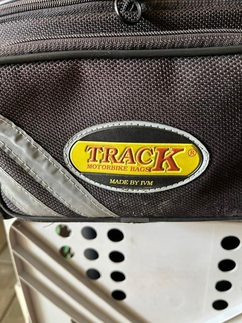 Tanktas merk Track, Motoren, Ophalen, Gebruikt
