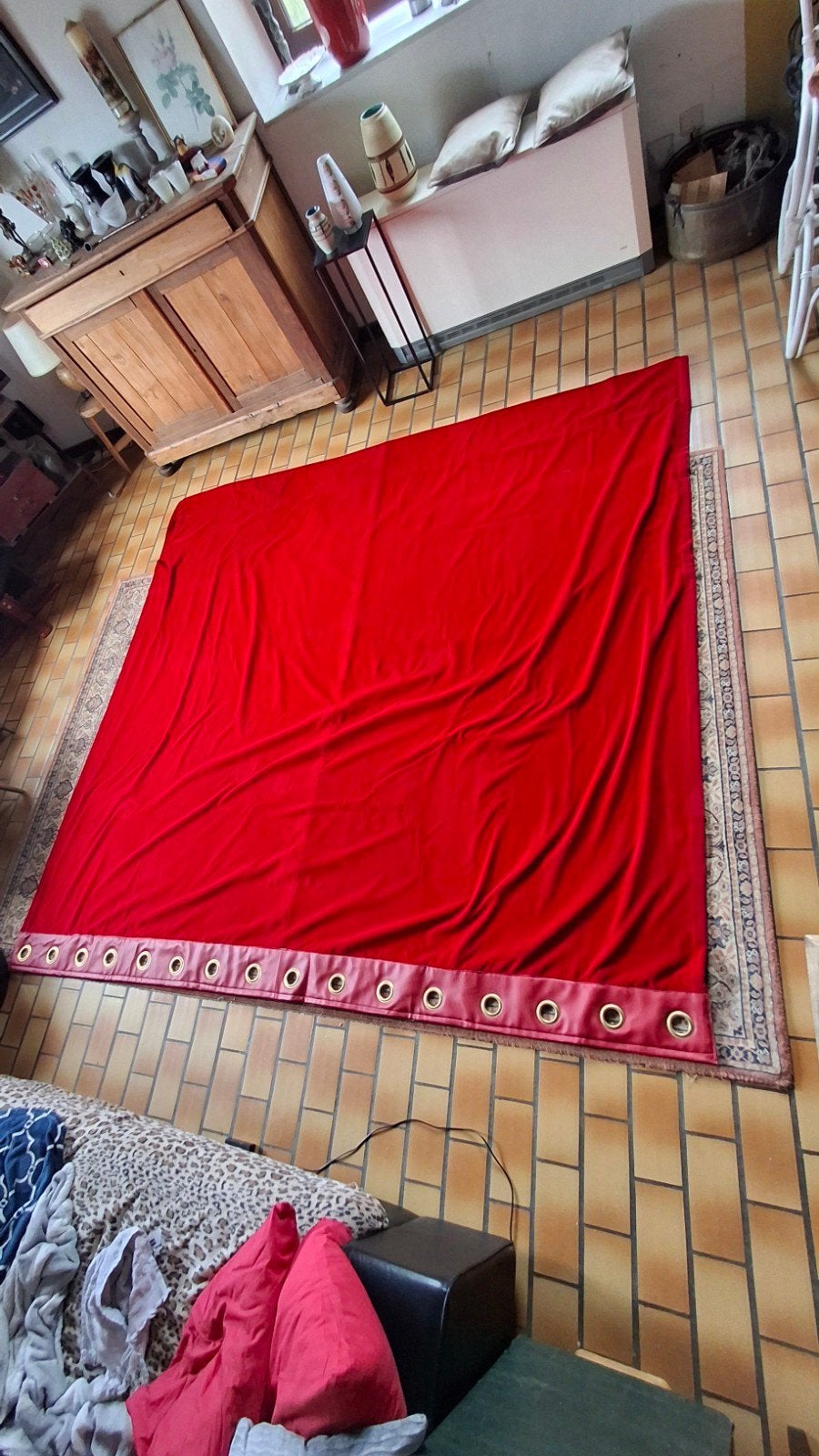 In zeer goede staat zwaar fluwelen verduisteringsgordijn., Huis en Inrichting, Stoffering | Gordijnen en Lamellen, 200 cm of meer
