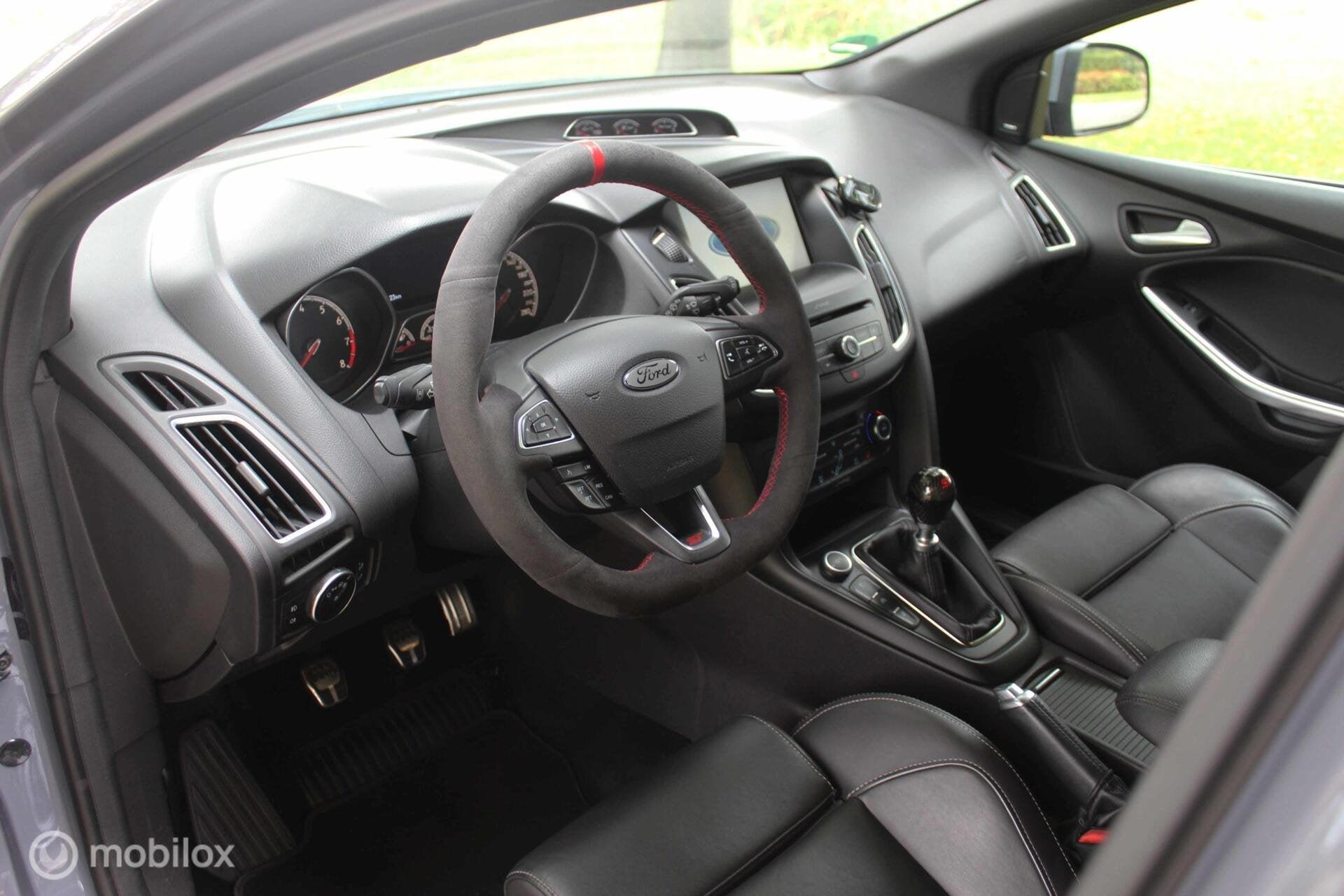 Foto 20 van Ford Focus ST3 - Stage 1 tuning | Inruil mogelijk.
