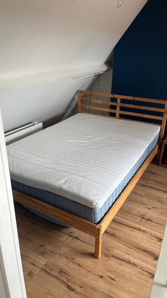 140cm Bed met lattenbodem, Hovag matras en Tussöy topper, Ophalen, Overige kleuren, Tweepersoons, 140 cm