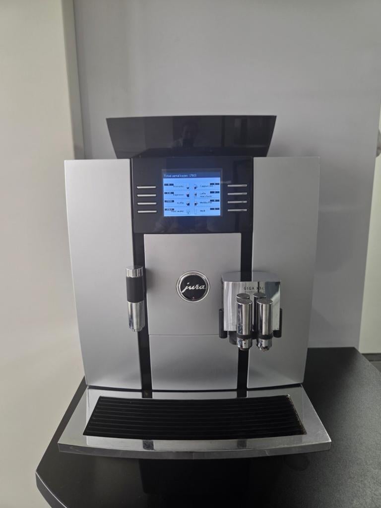 Jura Giga X3c professionele koffiemachine, Witgoed en Apparatuur, Koffiezetapparaten, Ophalen, 10 kopjes of meer, Koffiemachine
