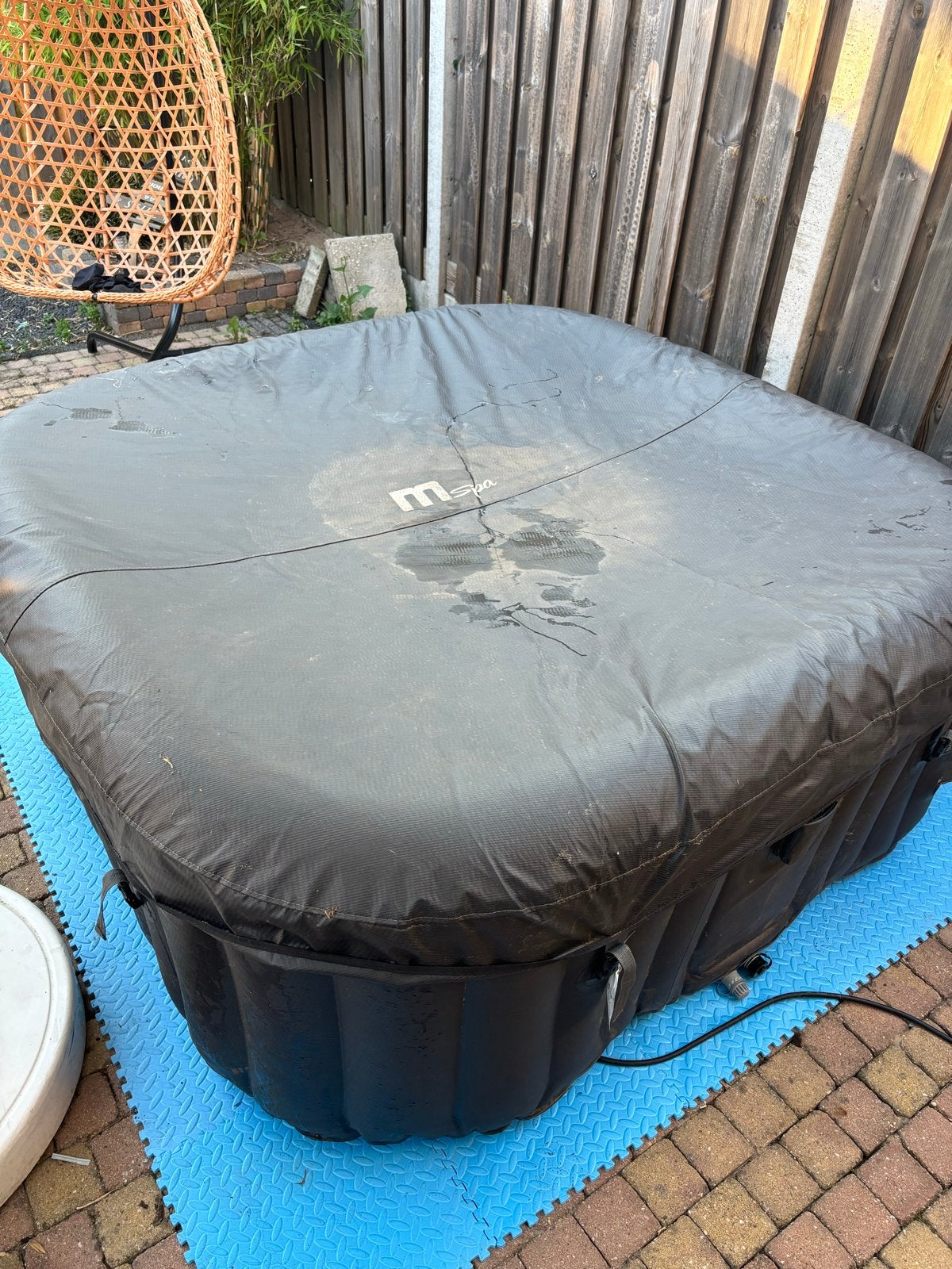 MSpa opblaasbare jacuzzi met afdekzeil, Ophalen, Gebruikt, Afdekzeil, Opblaasbaar