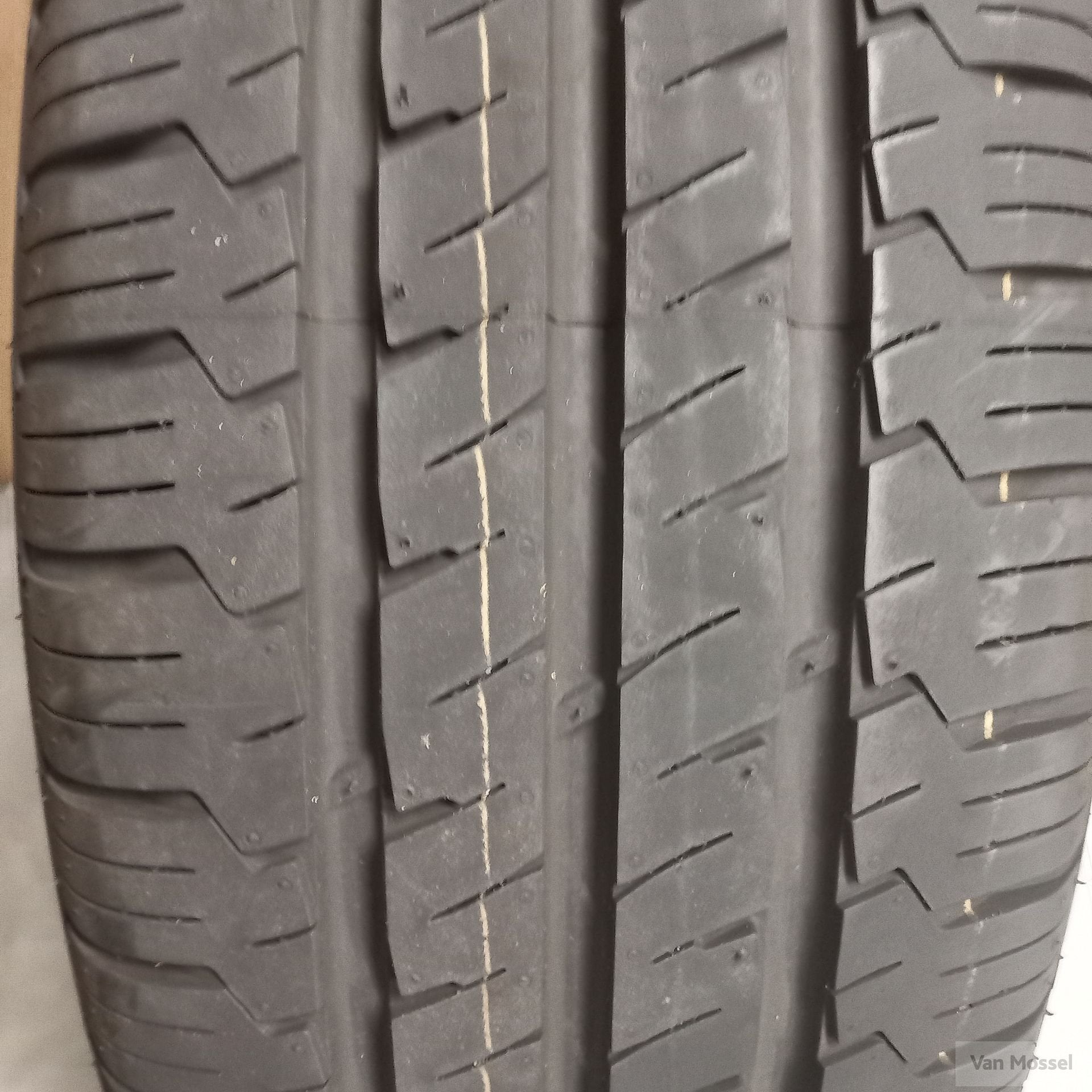 Hankook Vantra LT 205/65/R16C 107/105T, Gebruikt, -, Band(en), Zomerbanden
