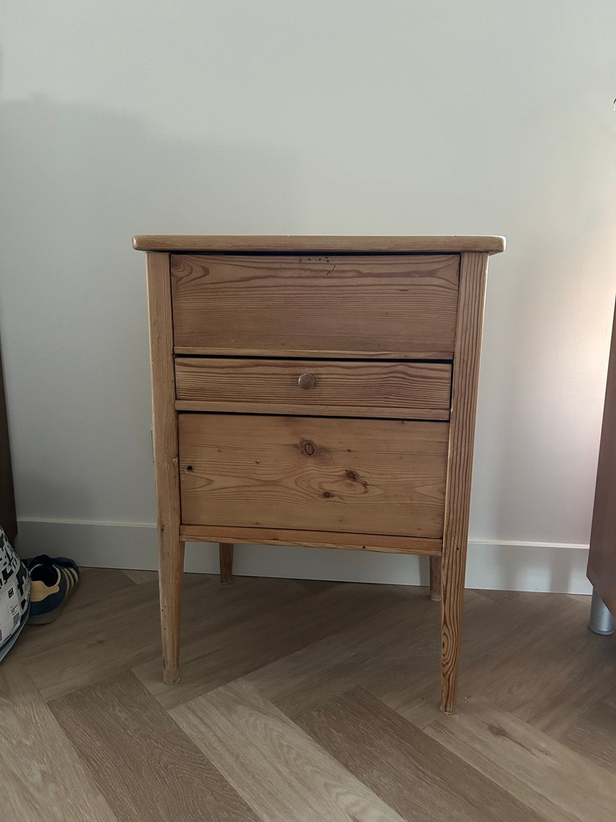 Vintage grenen kastje met lade en opbergvak, Ophalen