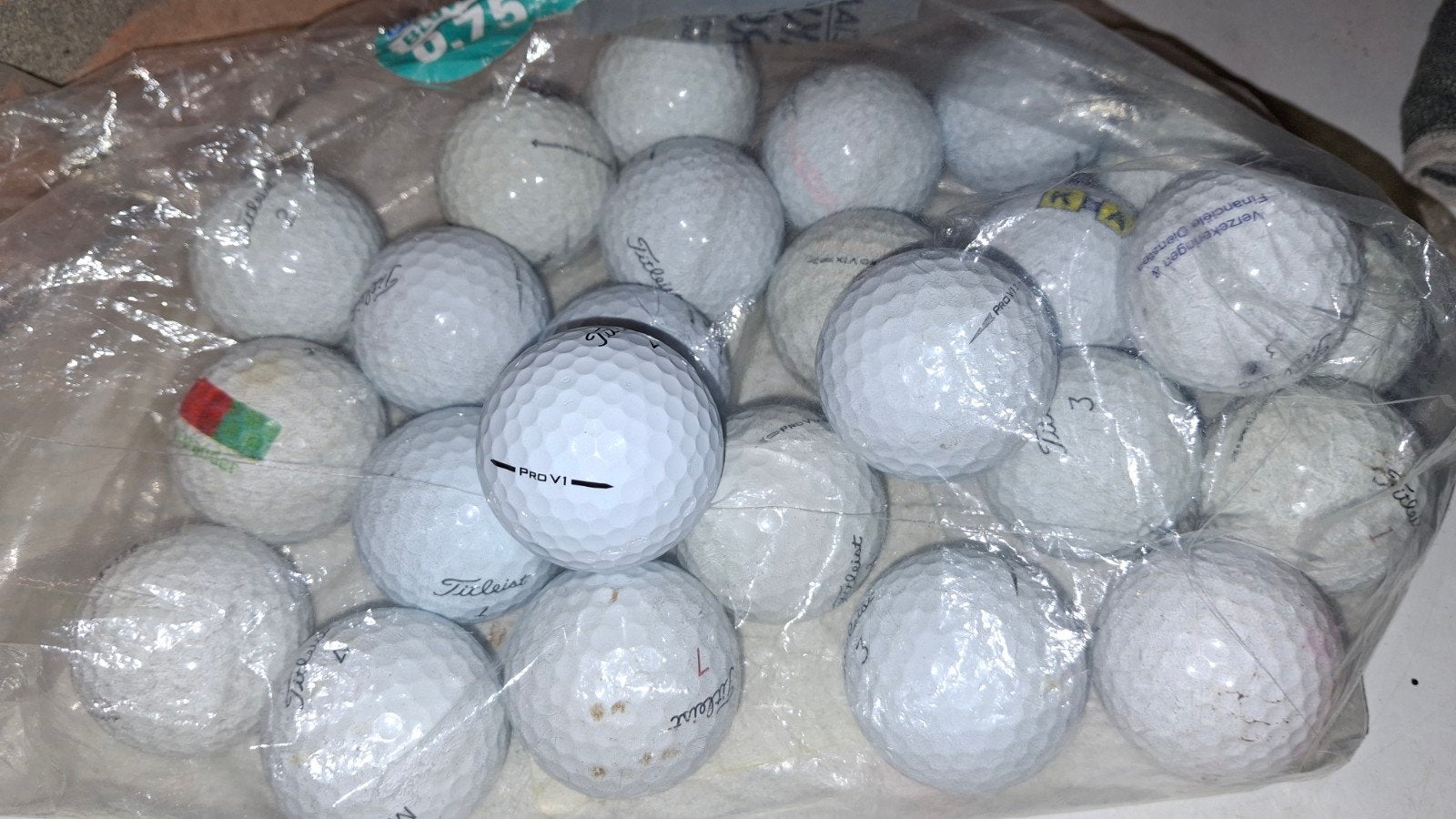 25 Titleist ProV1 lakeballs / golfballen, Ophalen of Verzenden, Bal(len)