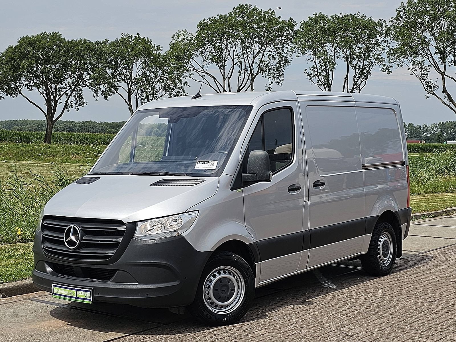 MERCEDES-BENZ SPRINTER 311 l1h1 2xzijdeur mbux!, Gebruikt, Euro 6, Bedrijf, Zilver of Grijs
