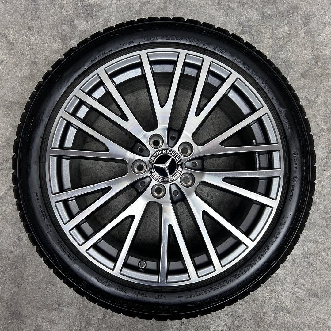 ✅ 18 inch originele velgen + winterbanden MB A B klasse CLA, Auto-onderdelen, 18 inch, Gebruikt, -, -
