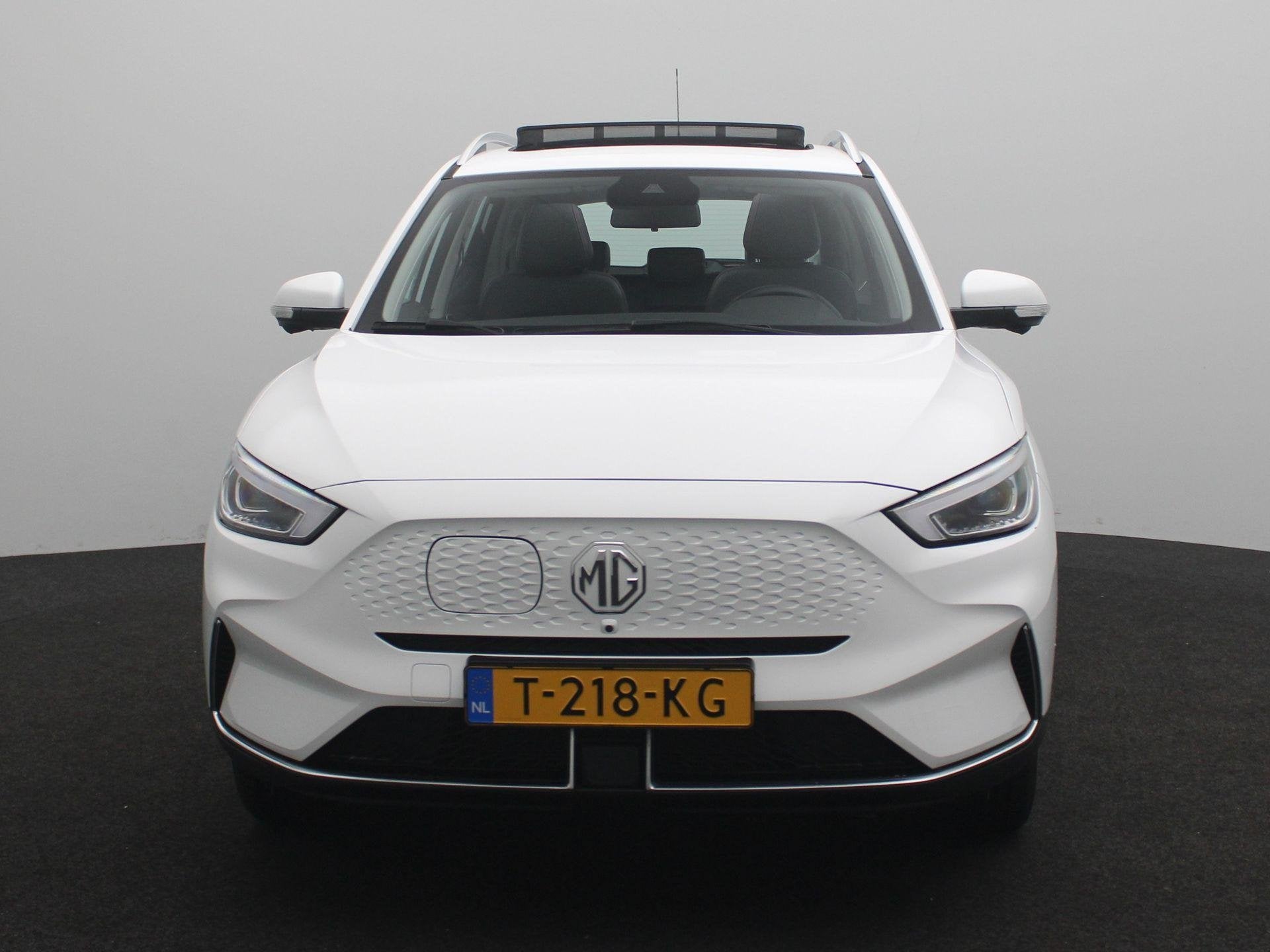 MG ZS EV Long Range Luxury 70 kWh | Apple carplay | Camera |, Auto's, Dealer onderhouden, ZS, Origineel Nederlands, SUV of Terreinwagen