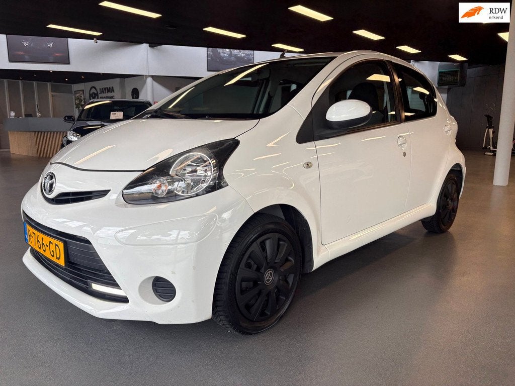 Toyota Aygo 1.0 VVT-i Access, Auto's, Voorwielaandrijving, Euro 5, Stof, Gebruikt