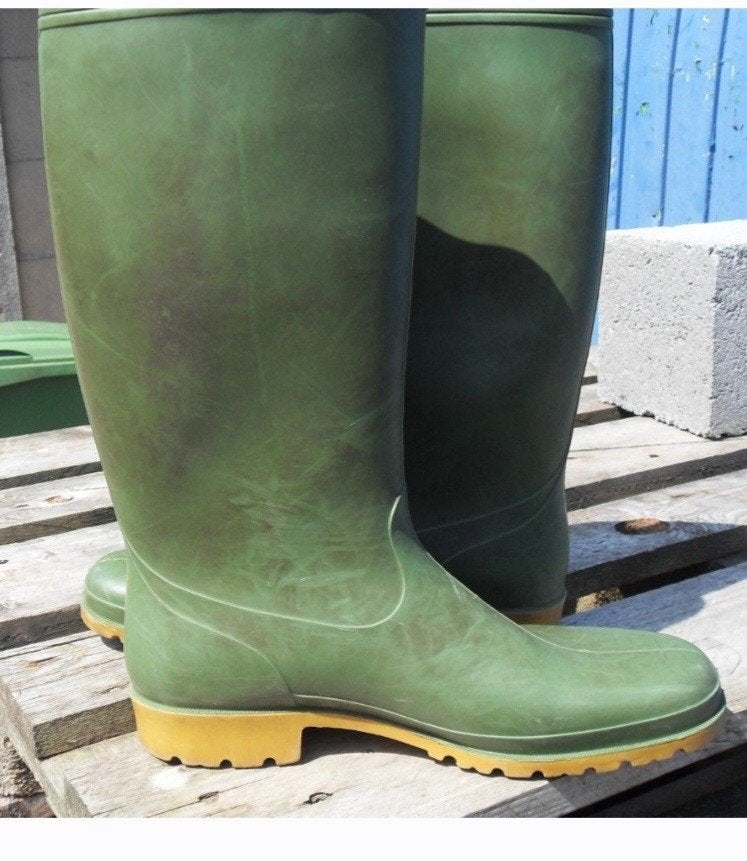 Hevea Groene Regenlaarzen met Gele Zolen, Kleding | Dames, Ophalen of Verzenden, Groen, Regenlaarzen, Hevea