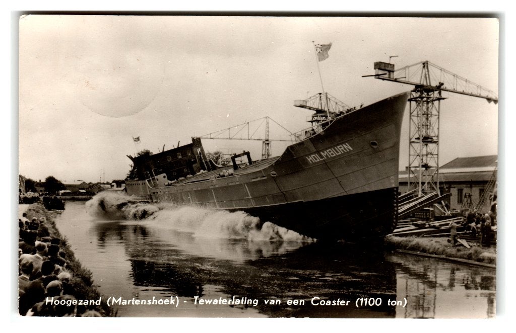 Hoogezand, (Martenshoek) Tewaterlating van een Coaster, Verzamelen, Ansichtkaarten | Nederland, Verzenden, 1960 tot 1980, Gelopen