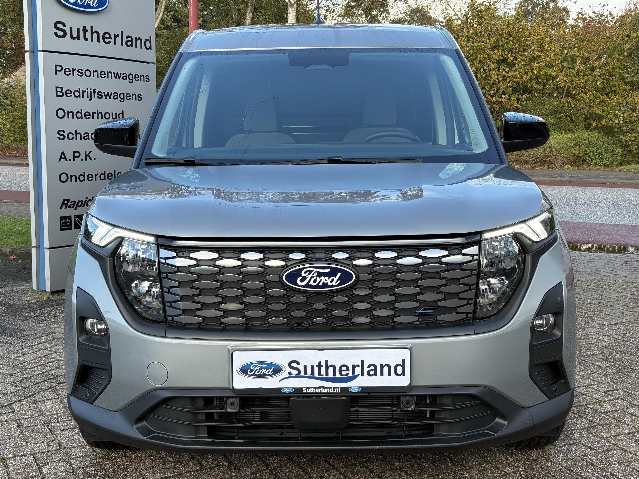 Ford E-Transit Courier Limited 46 kWh | 136pk | Adaptive cru, 300 km, Origineel Nederlands, 1524 kg, Nieuw