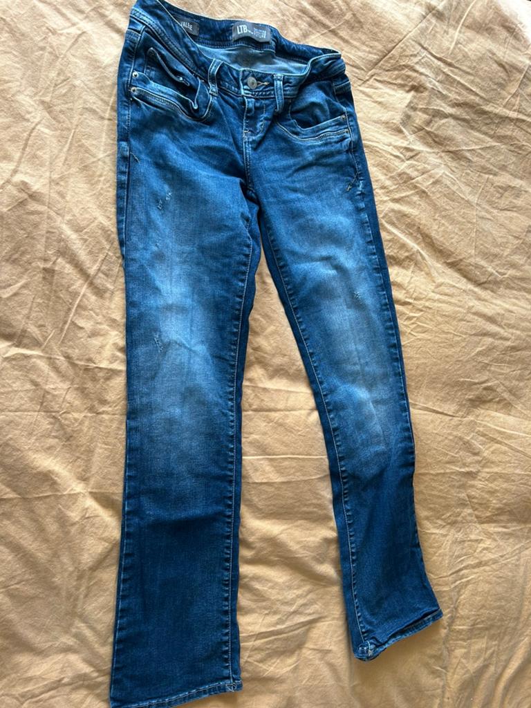 LTB jeans in maat 26/32, Ophalen of Verzenden, Zo goed als nieuw, Blauw, W27 (confectie 34) of kleiner