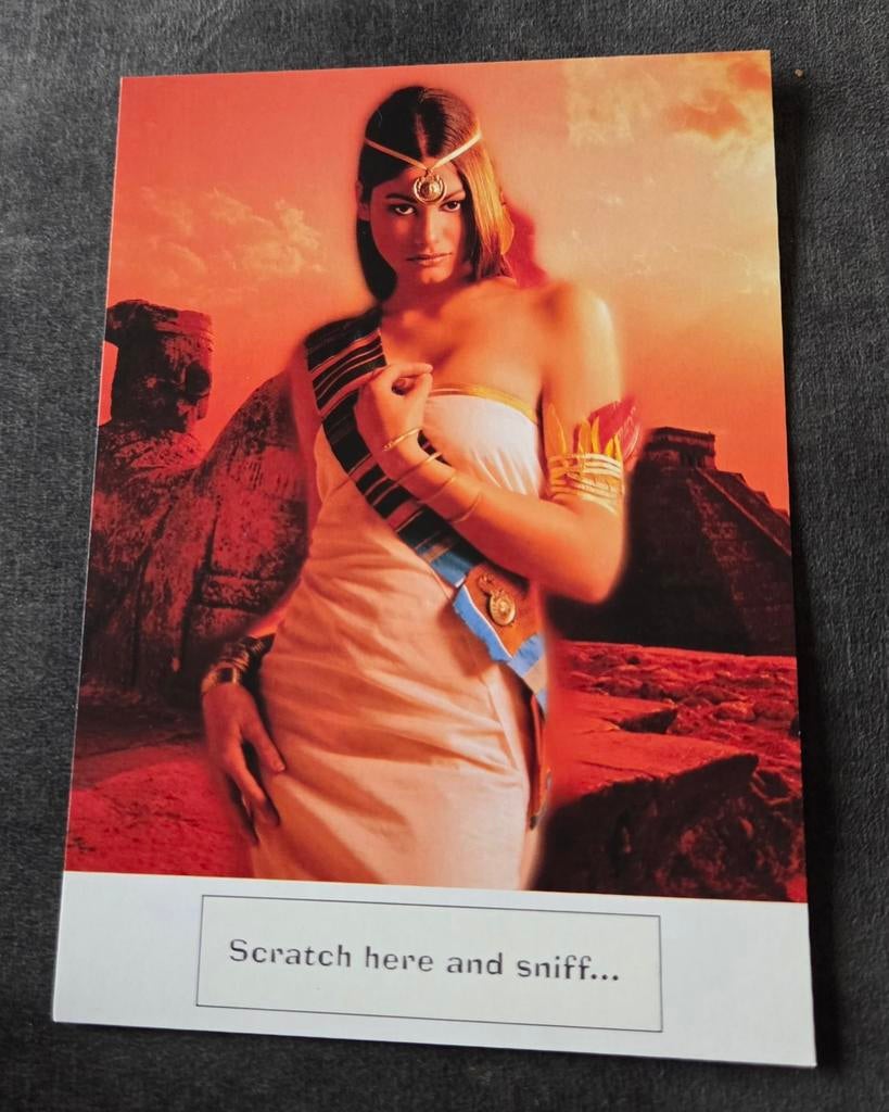 Axe - scratch and sniff - sexy vrouw - oosters, Verzenden, 1980 tot heden, Ongelopen, Overige thema's