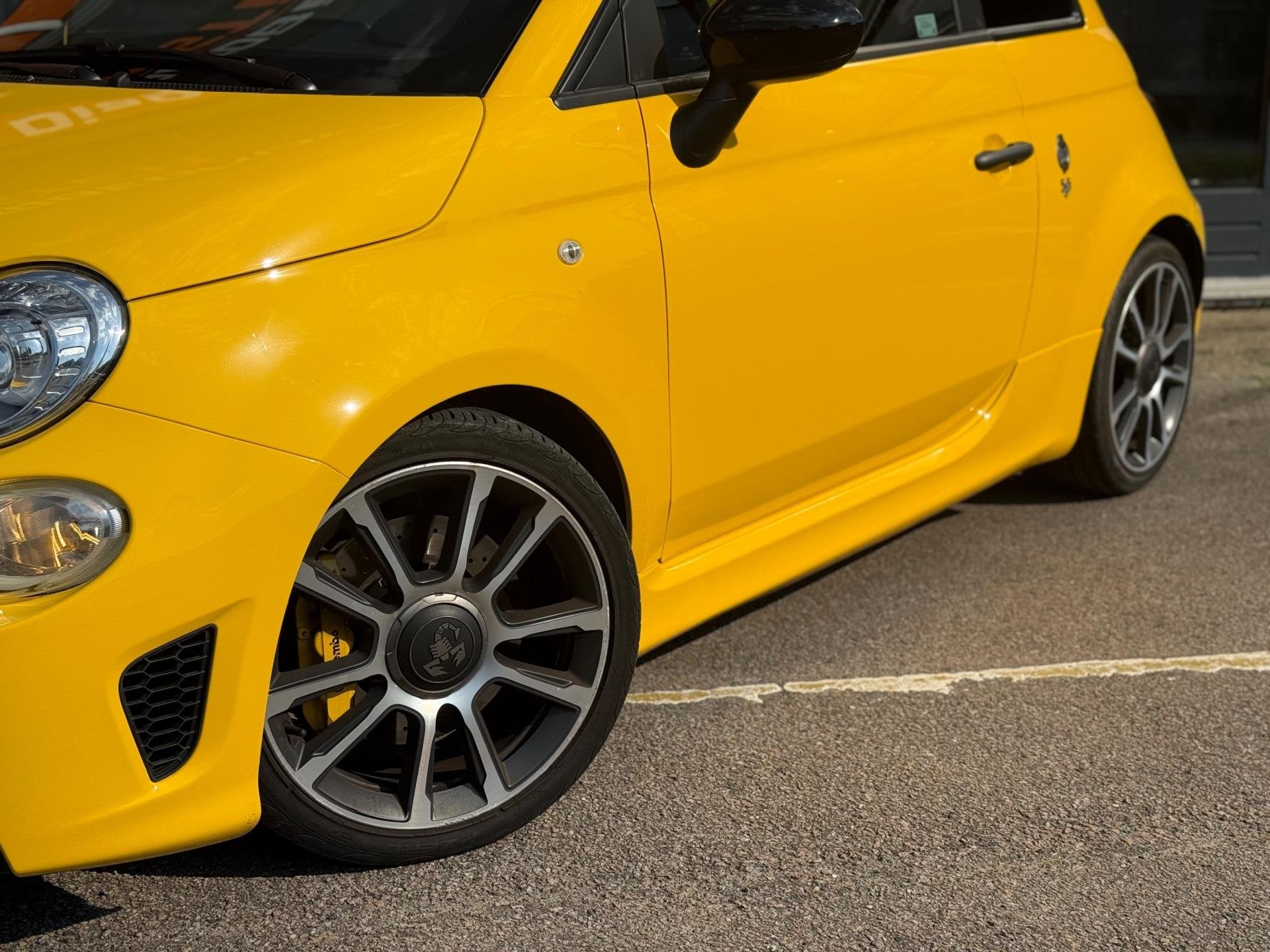Fiat 500 1.4 T-Jet Abarth Competizione 70th Anniversary, Auto's, Voorwielaandrijving, 15 km/l, Gebruikt, Euro 6