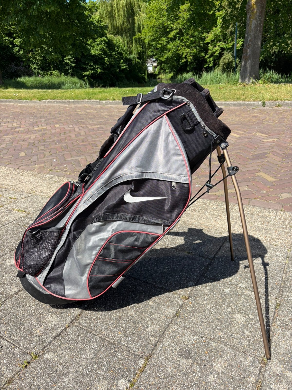 Nike standbag golftas | mechanisme deels stuk, Verzenden, Gebruikt, Tas, Overige merken