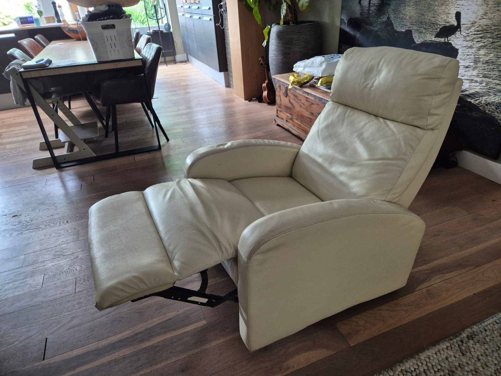 Comfortabele crèmekleurige relaxfauteuil, Ophalen, Gebruikt, 100 tot 125 cm, Modern comfort