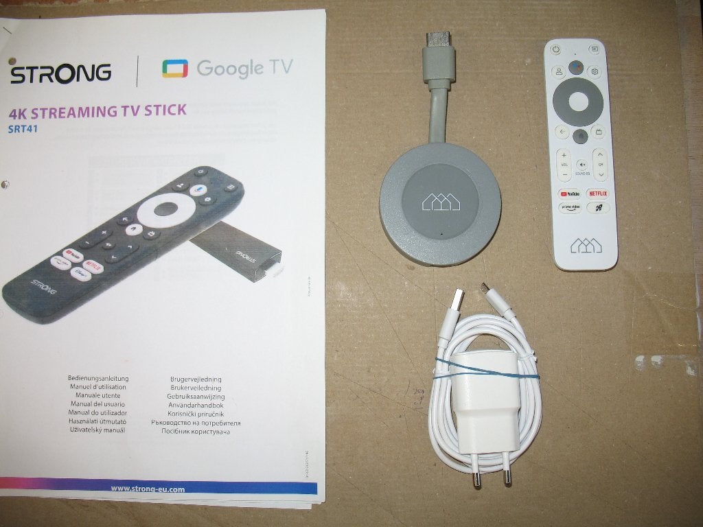 STRONG SRT41 4K Streaming TV Stick met Google TV, Ophalen of Verzenden, Zo goed als nieuw
