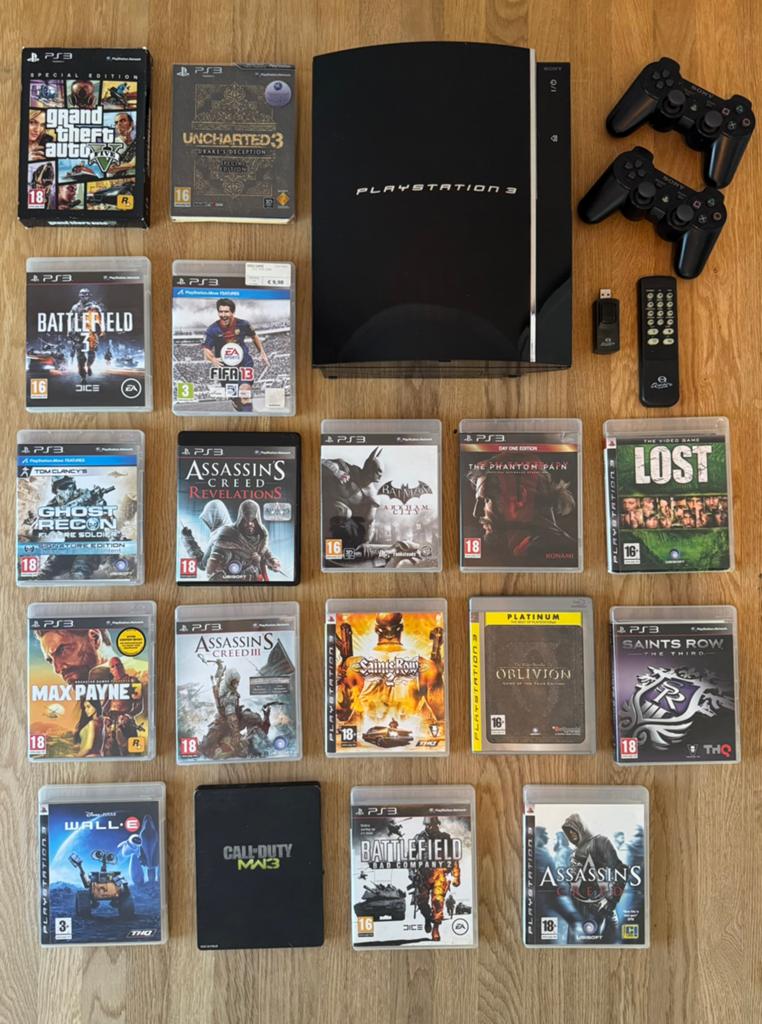 PlayStation 3 CECHC04 + 2 Controllers + Games, Spelcomputers en Games, Spelcomputers | Sony PlayStation 3, Gebruikt, Phat, 60 GB