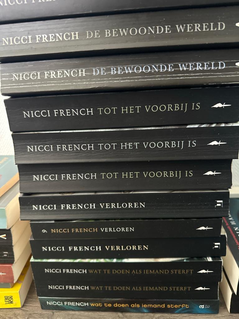 Nicci French boeken - Diverse titels, Ophalen of Verzenden, Gelezen, Nederland