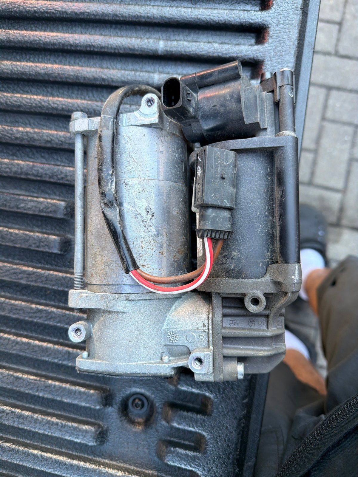 Mercedes-Benz WABCO Luchtcompressor A 099 320 00 04, Auto-onderdelen, Ophalen of Verzenden, Gebruikt, Mercedes-Benz