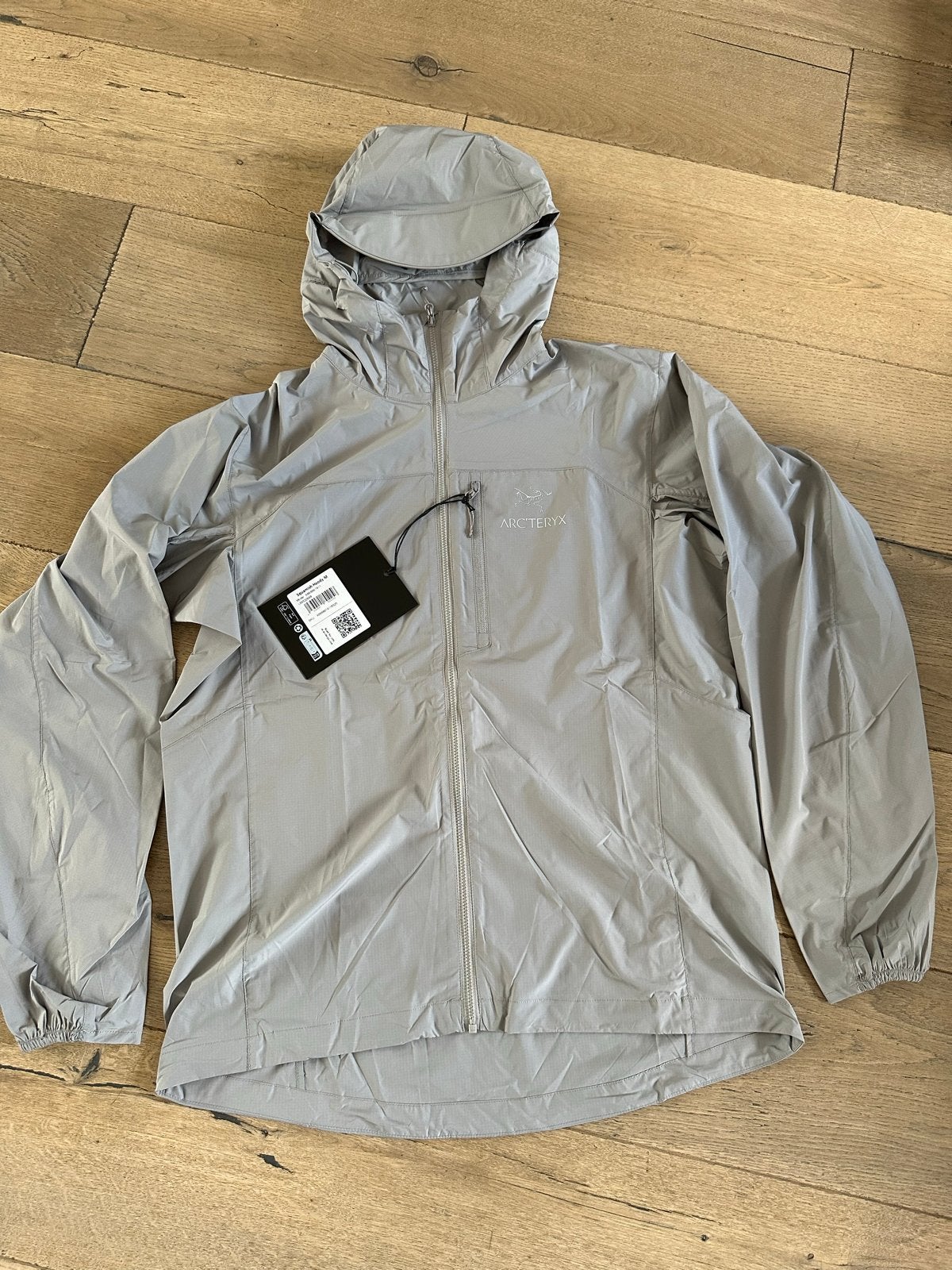 Arc'teryx Squamish Hoody Windbreaker - Grijs/Donkerblauw Maa, Ophalen of Verzenden, Nieuw, Maat 48/50 (M), Grijs