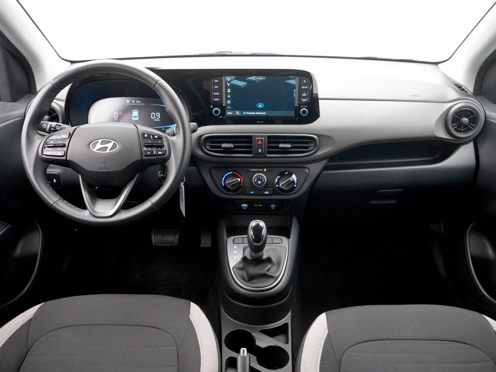 Hyundai i10 1.0 Comfort Smart 5-zits Automaat | Private leas, Auto's, Dealer onderhouden, Stof, Zwart, 899 kg