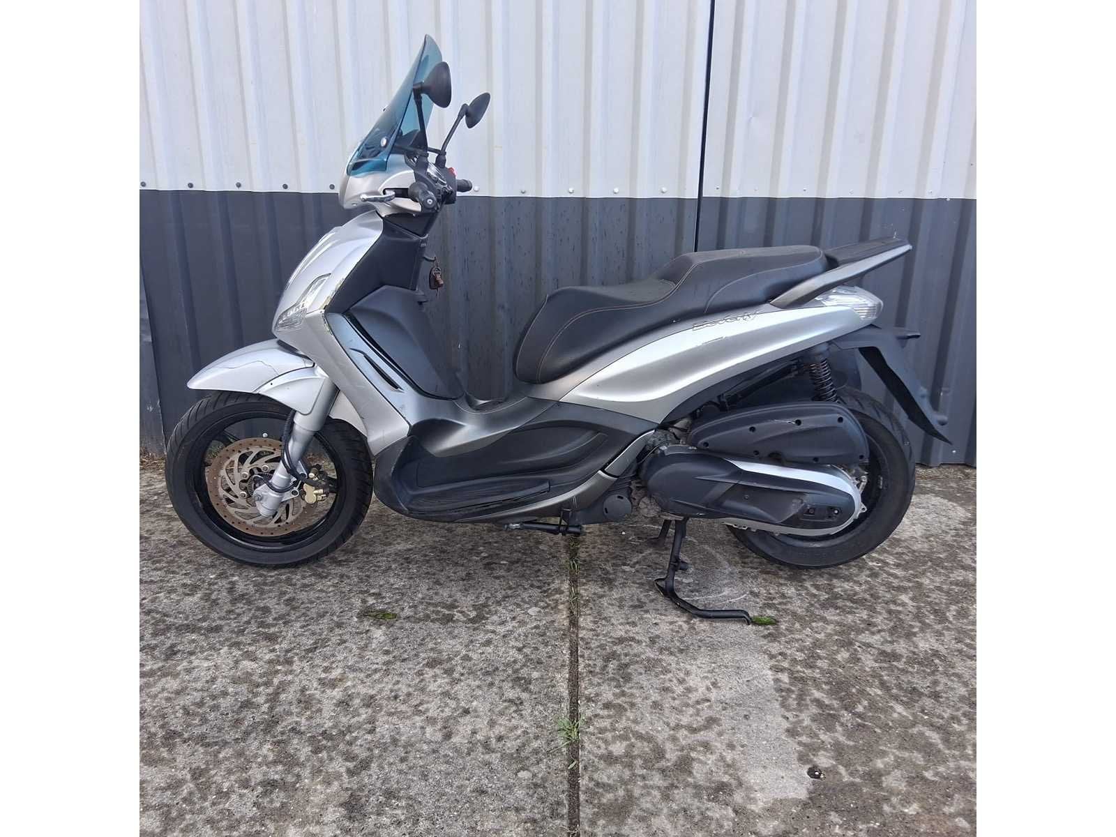 Piaggio Beverly 350 Motorcycle, Overig, Automaat, Gebruikt, Bedrijf