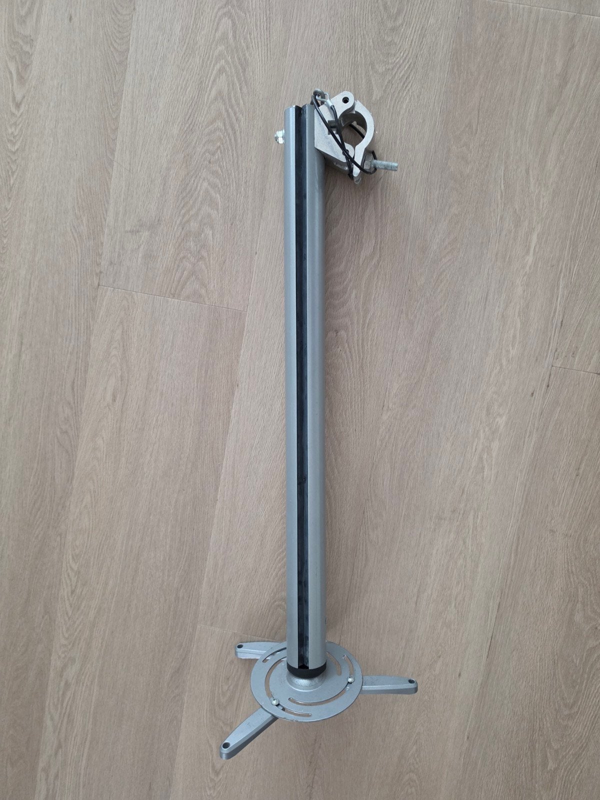 Universele Beamer Beugel - voor Truss of 50mm buis, Audio, Tv en Foto, Ophalen, Zo goed als nieuw, Beamerbeugel