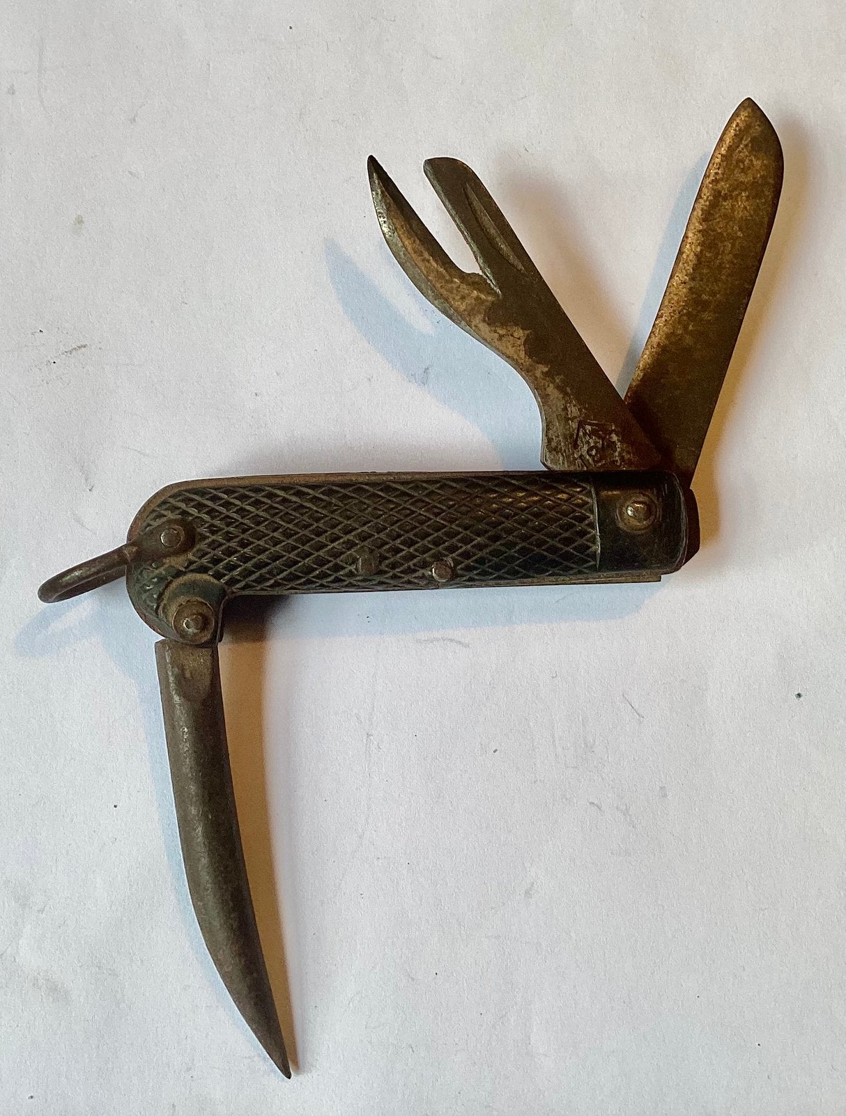 Brits legerzakmes uit WO11. British Army Jack Knife., Ophalen of Verzenden, Engeland, Embleem of Badge