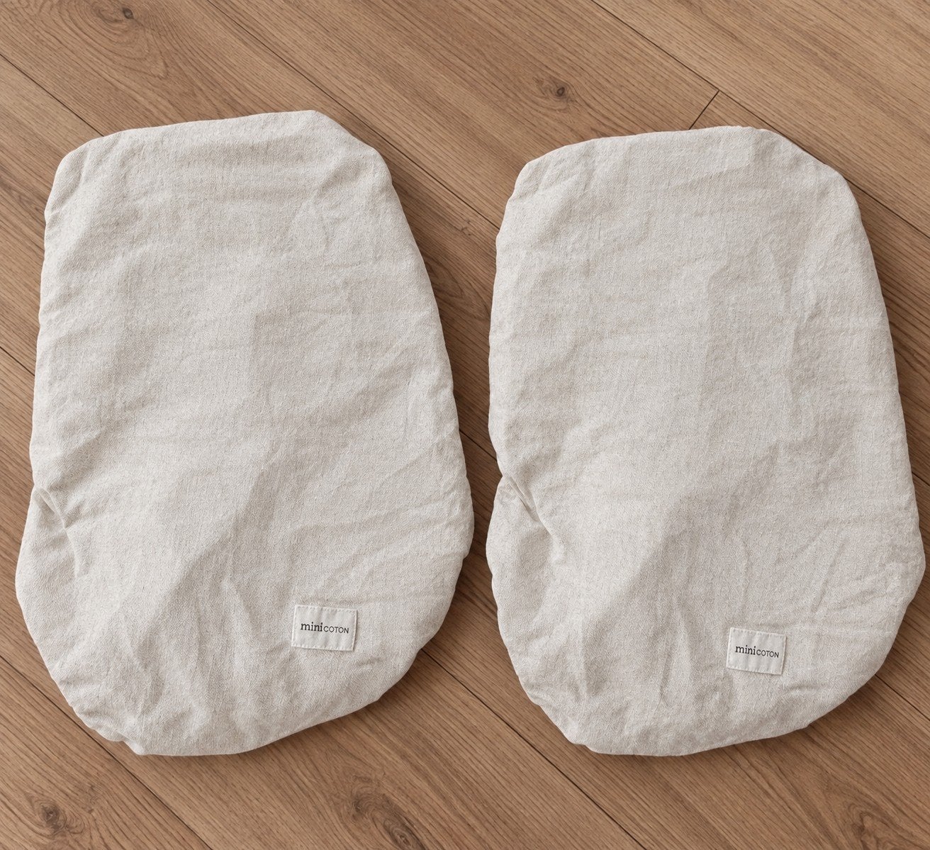 2x Minicoton hoeslaken beige linnenlook– Stokke Sleepi Mini, Ophalen of Verzenden, Zo goed als nieuw, Wit, Jongetje of Meisje