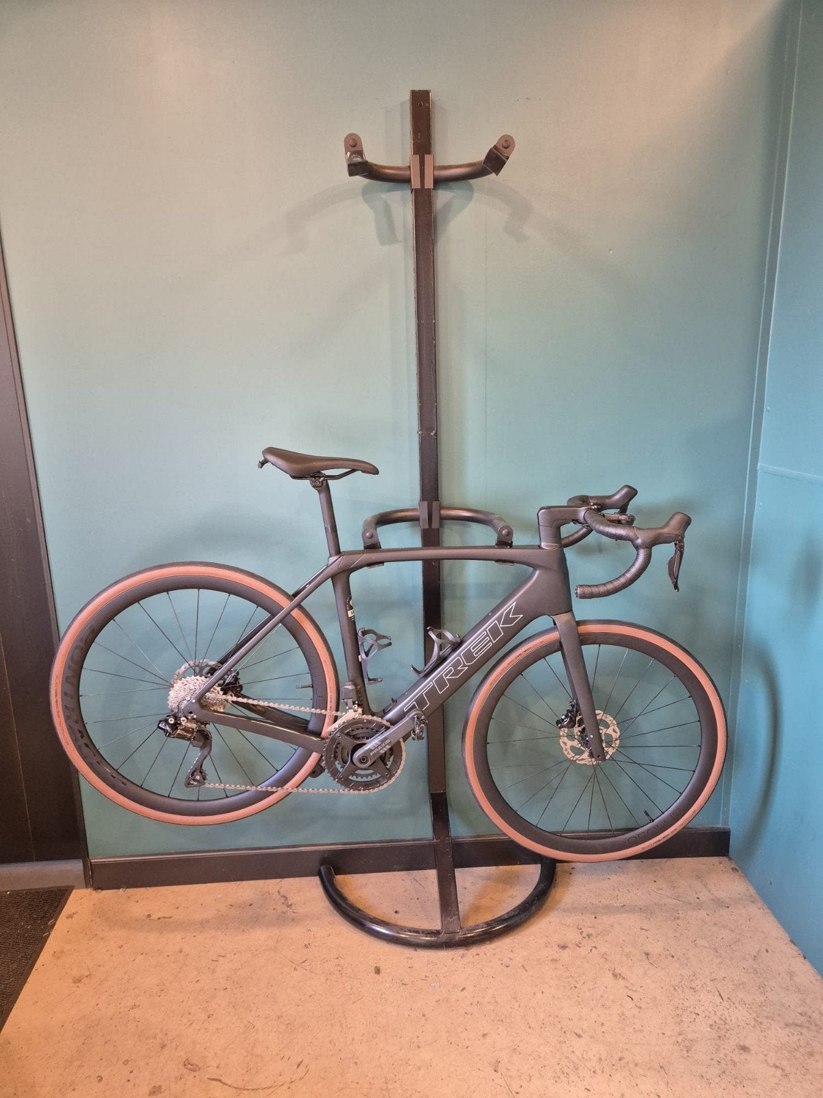 Fietsenrek/montagestandaard voor 2 fietsen - Muurbevestiging, Ophalen