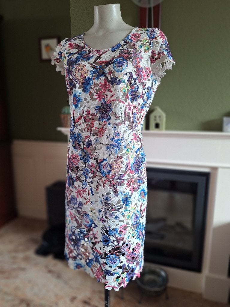 Caroline Biss opengewerkte jurk see trough 38 M, Kleding | Dames, Jurken, Maat 38/40 (M), Zo goed als nieuw, Knielengte, Caroline Biss
