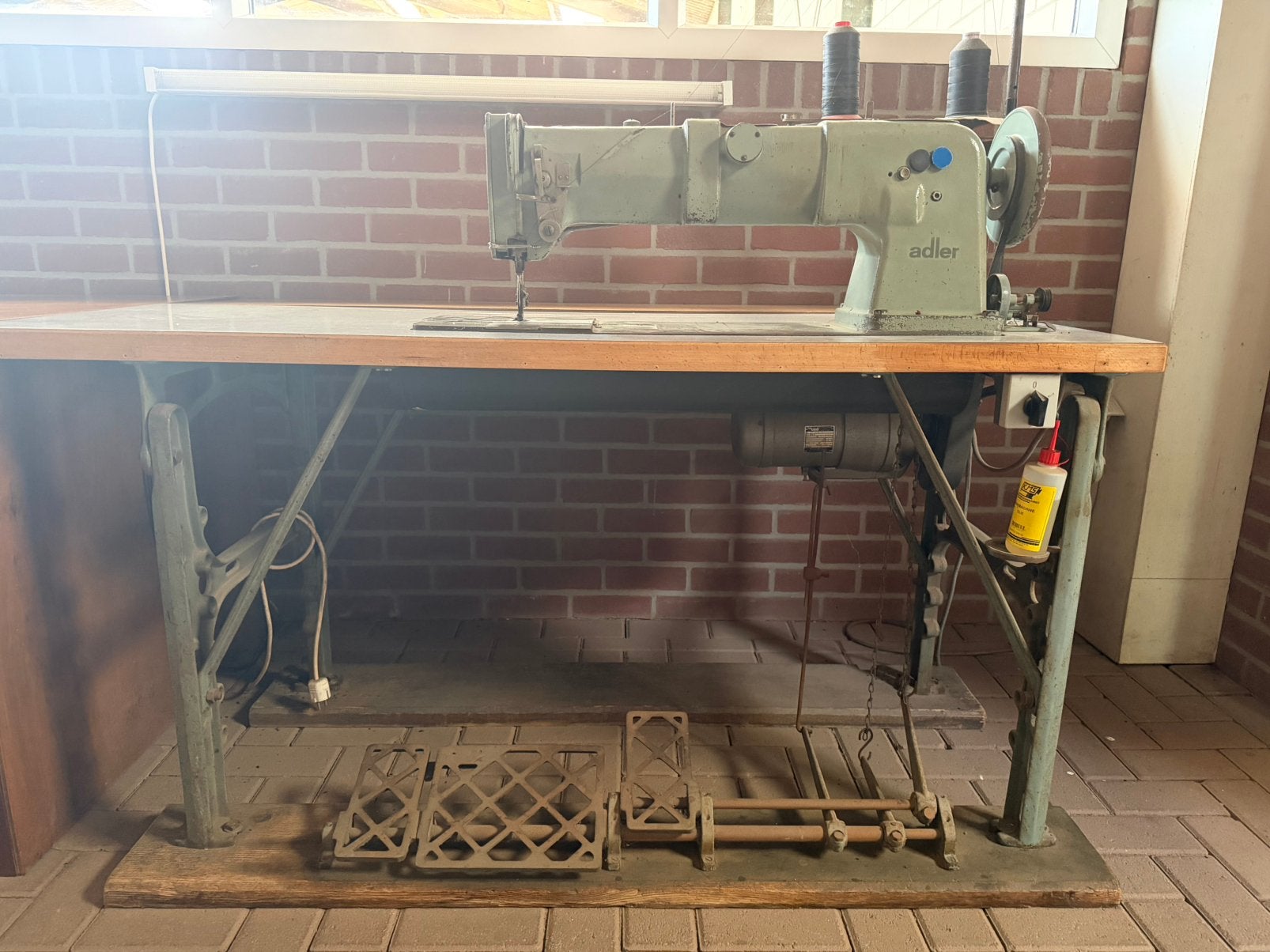 Professionele Adler naaimachine, Hobby en Vrije tijd, Ophalen, Gebruikt, Naaimachine, Overige merken