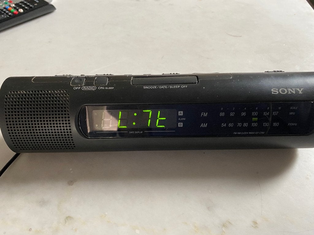 SONY FM/AM CLOCK RADIO, Ophalen of Verzenden, Gebruikt, Radio