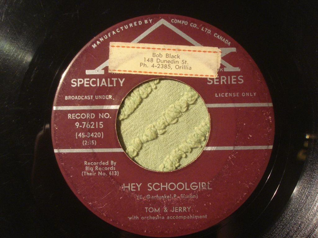 Tom & Jerry 7" Single: Hey schoolgirl (Can) Simon Garfunkel, Gebruikt, 7 inch, Single, Ophalen of Verzenden