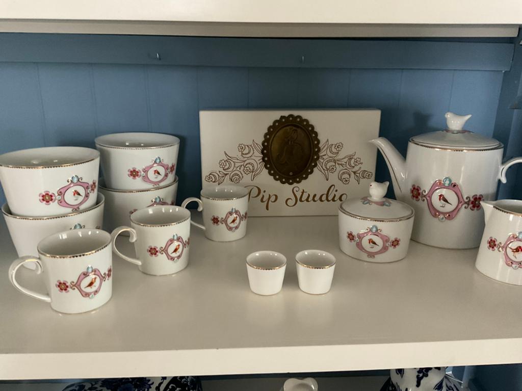 Pip Studio Love Birds wit roze, Huis en Inrichting, Keuken | Servies, Zo goed als nieuw, Overige typen, Overige stijlen, Porselein